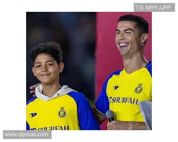 世界顶级黑人足球球星风采与传奇表现全解析